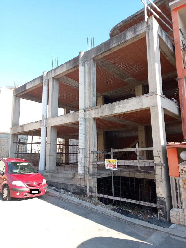 RUSTICO COMISO