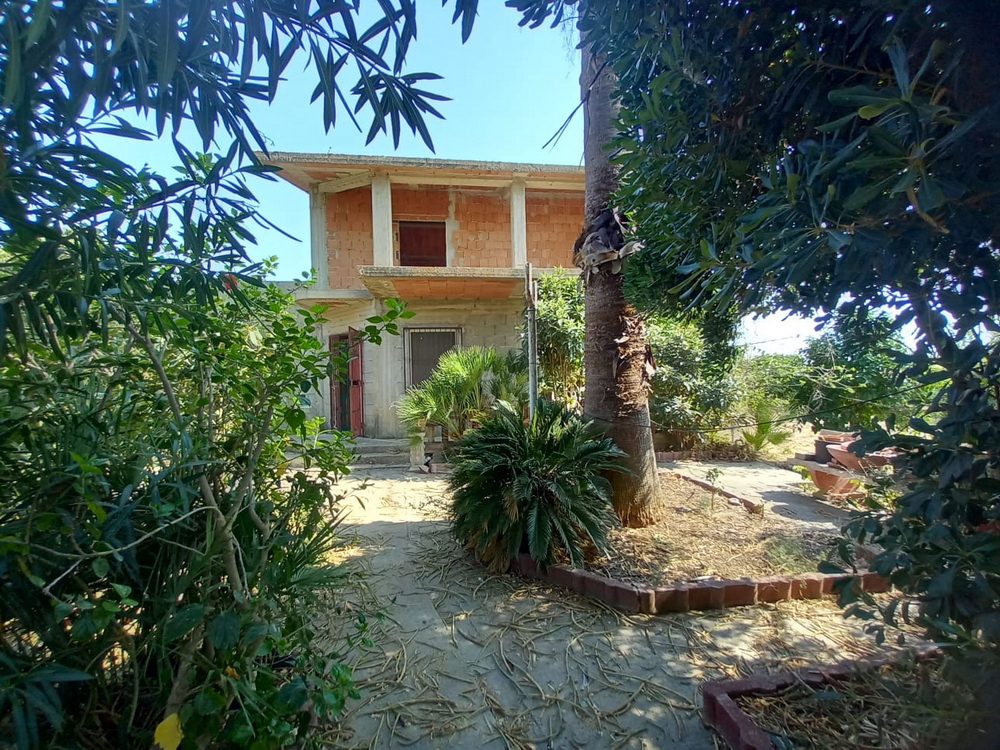 CASA DI CAMPAGNA BIDURI