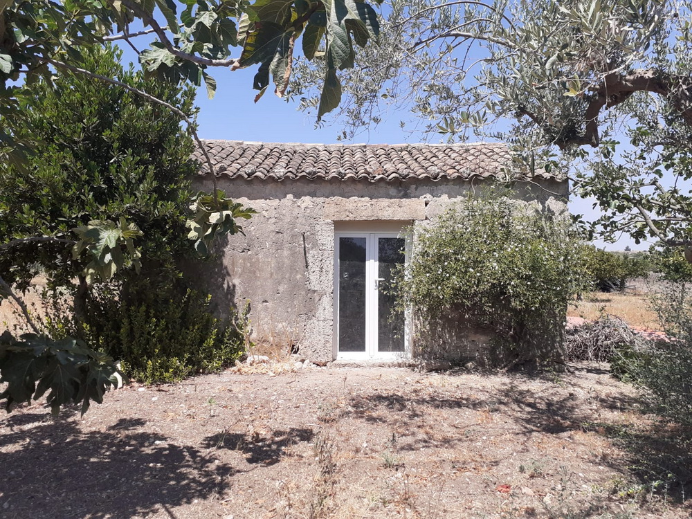 CASA DI CAMPAGNA AGLIASTRO