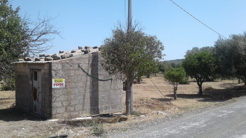 TERRENO A UN KM DA ROSOLINI