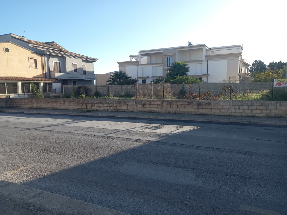 TERRENO EDIFICABILE MORO